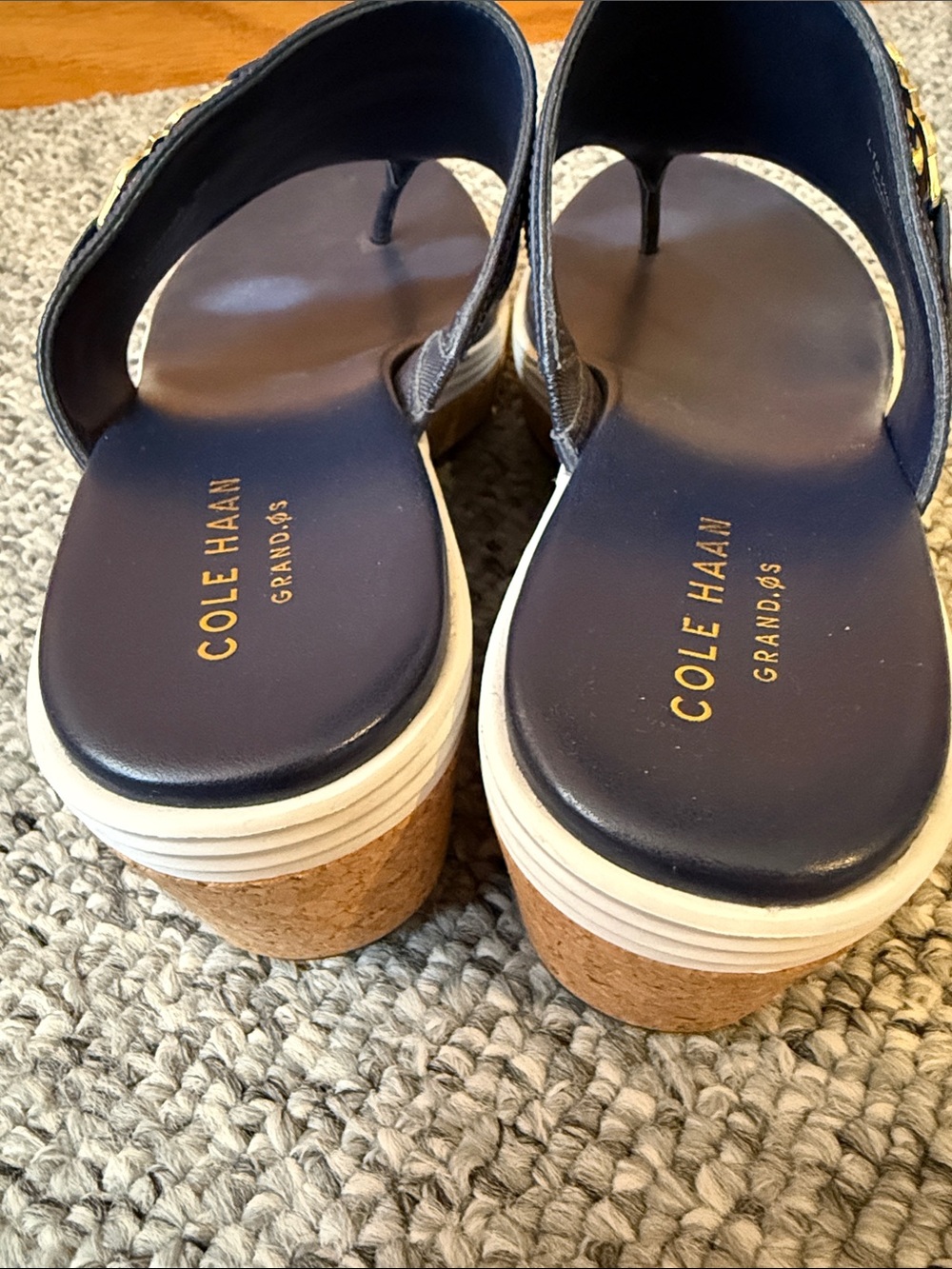 Cole Haan Navy Leather Cork Wedge Thong Sandals with Gold Accent Size 8 Like New - Picture 4 of 6